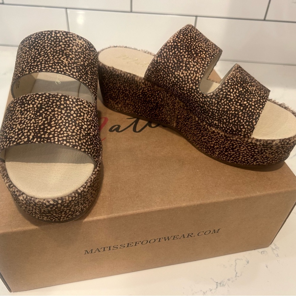 Women’s Matisse Platforms, size 7